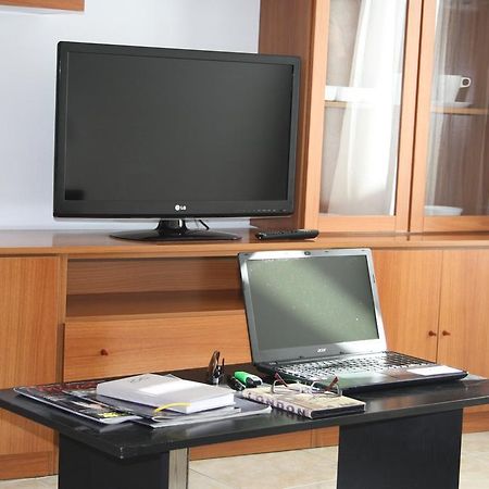 Barceloneta Upartments Apartment ฟิกวยเรส ภายนอก รูปภาพ