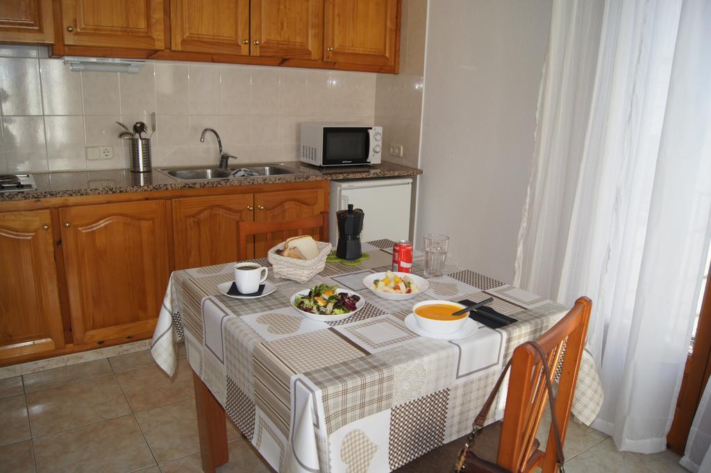 Barceloneta Upartments Apartment ฟิกวยเรส ภายนอก รูปภาพ