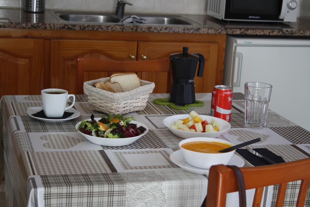 Barceloneta Upartments Apartment ฟิกวยเรส ภายนอก รูปภาพ